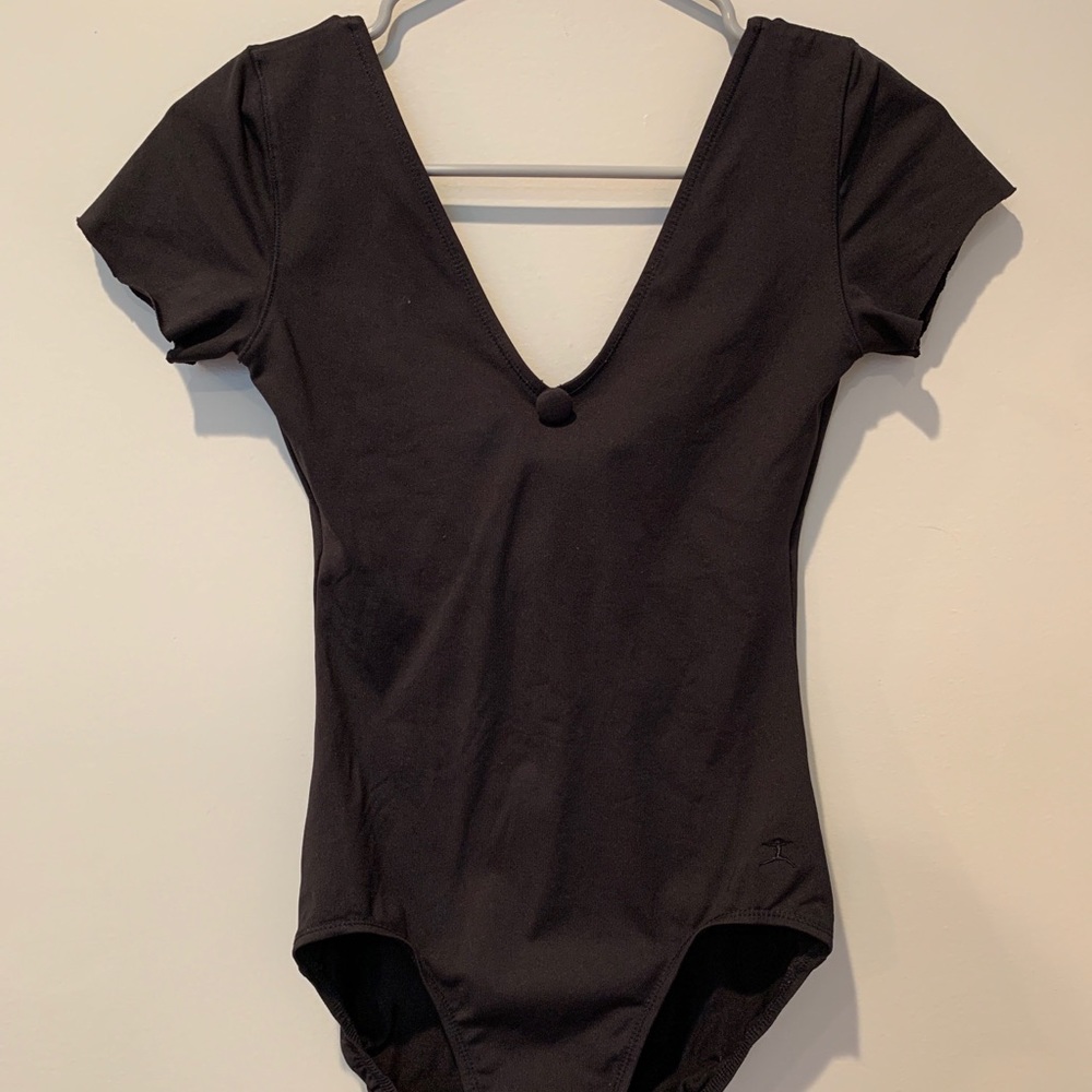 Black cap sleeve leo Adult Small
